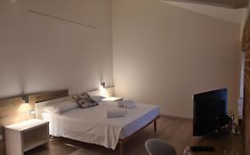Simona Rooms
